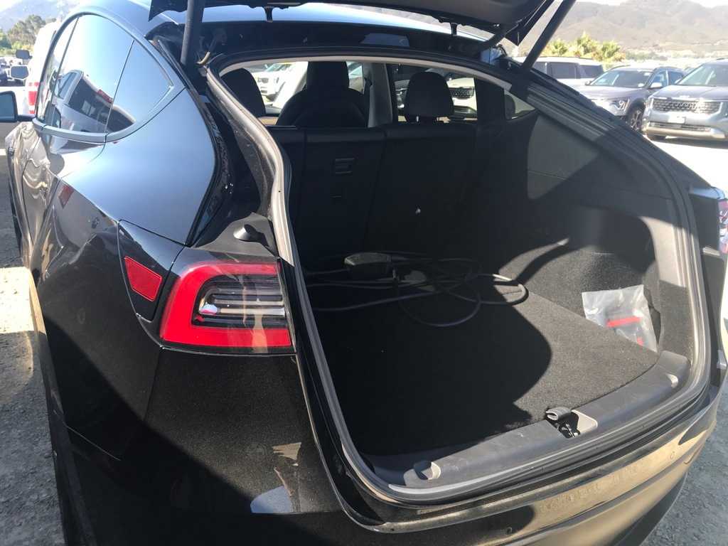 Thumbnail: 2021 Tesla Model Y - 6