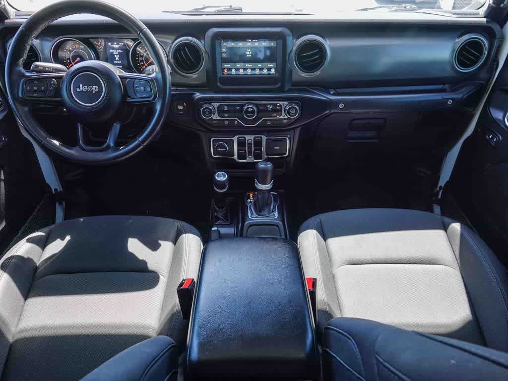 Thumbnail: 2022 Jeep Gladiator - 11