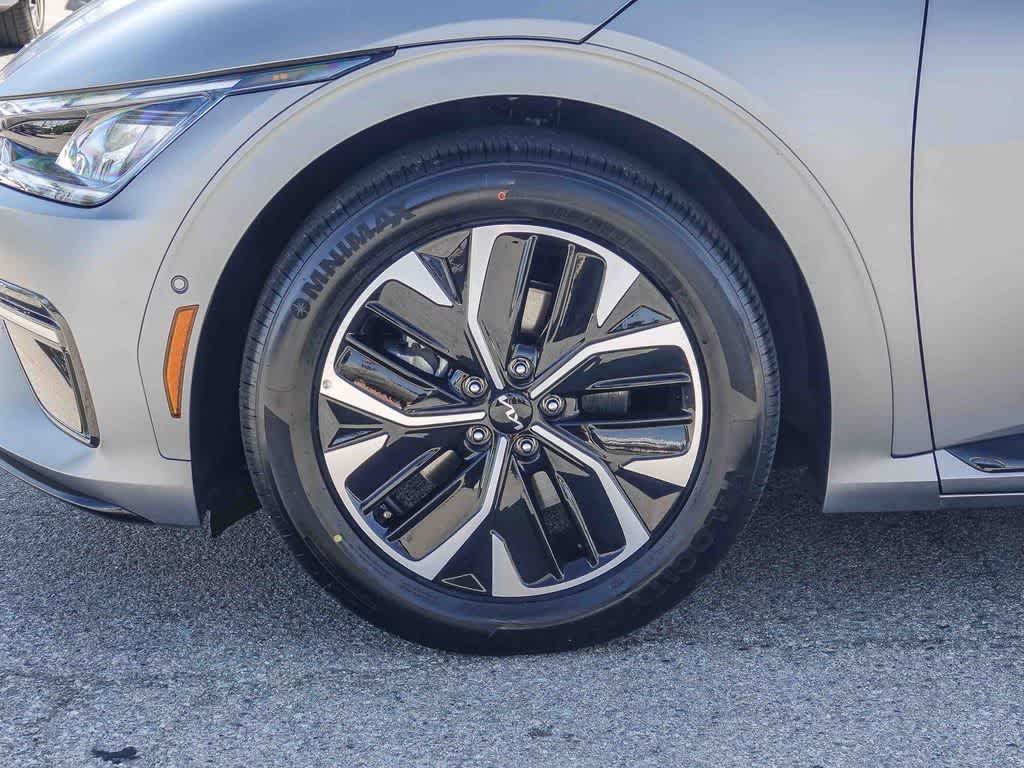 Thumbnail: 2024 Kia EV6 - 10