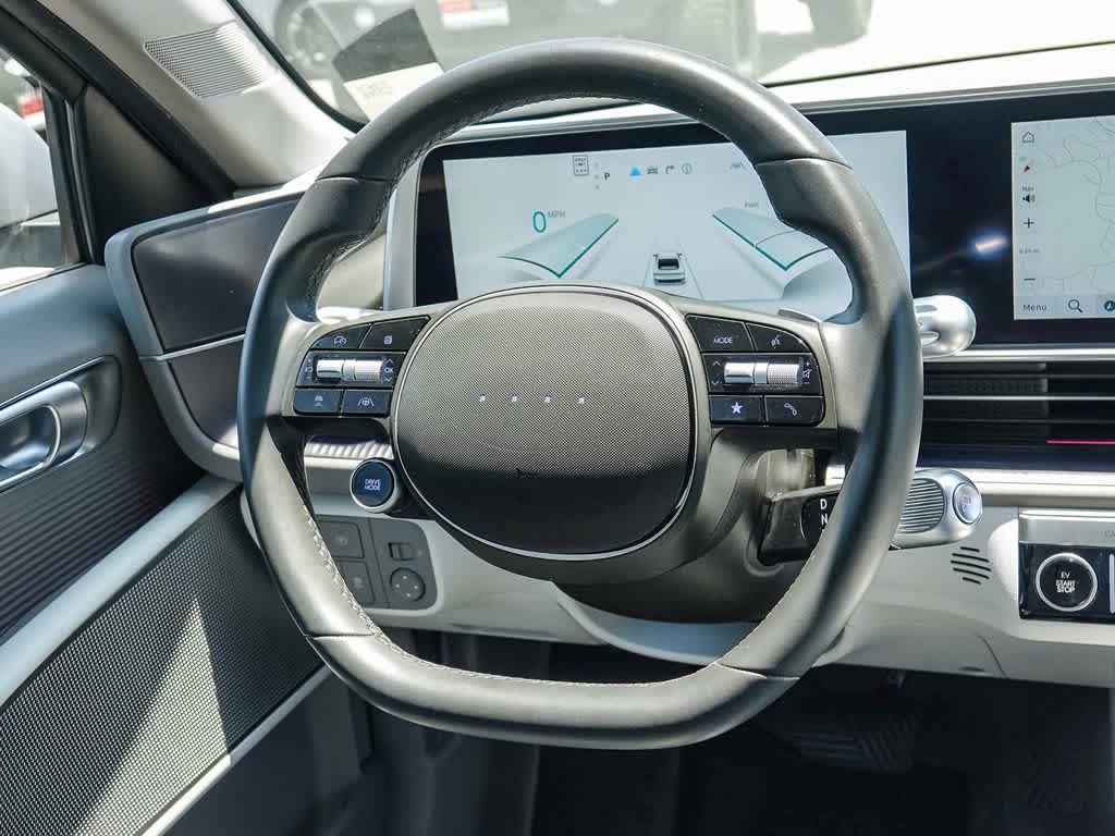 Thumbnail: 2023 Hyundai Ioniq 6 - 14