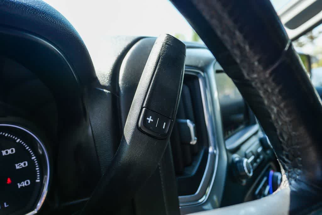 Thumbnail: 2020 Chevrolet Silverado 1500 - 19