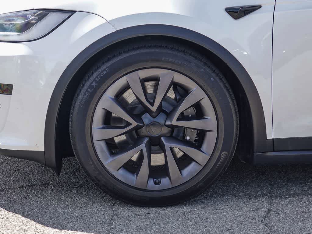 Thumbnail: 2022 Tesla Model X - 10