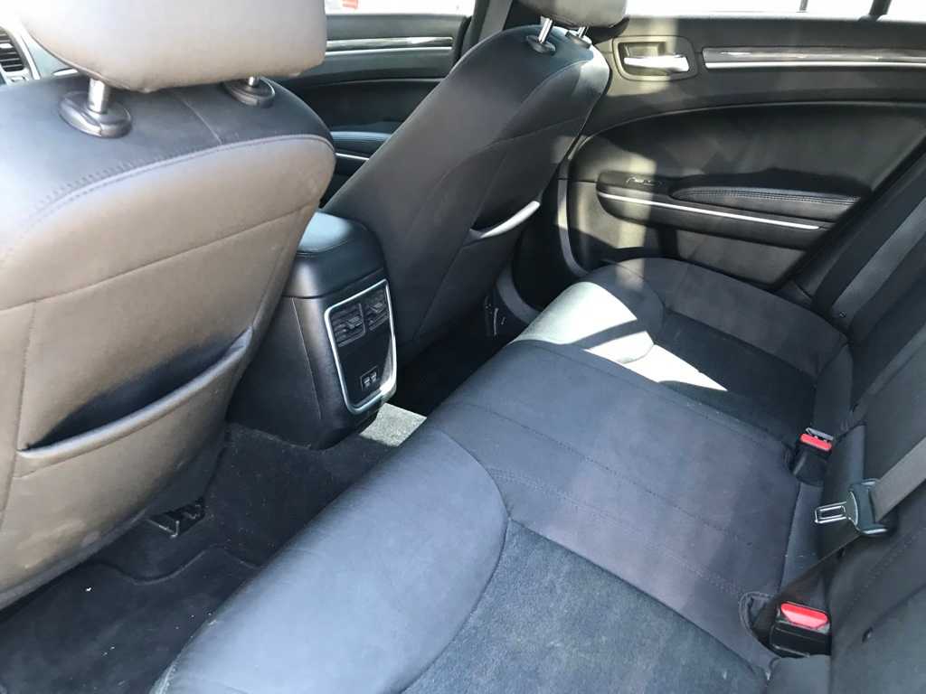 Thumbnail: 2020 Chrysler 300 - 5