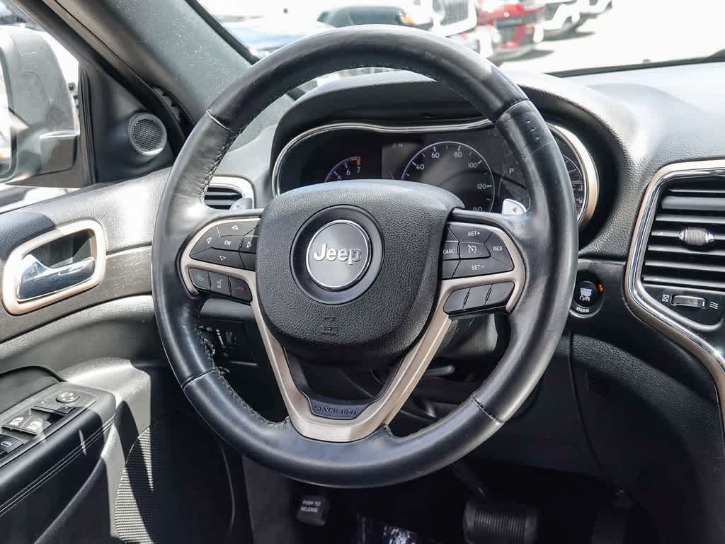 Thumbnail: 2015 Jeep Grand Cherokee - 12