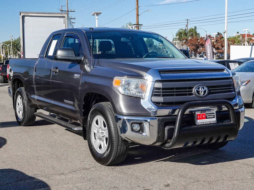 Thumbnail: 2015 Toyota Tundra - 3