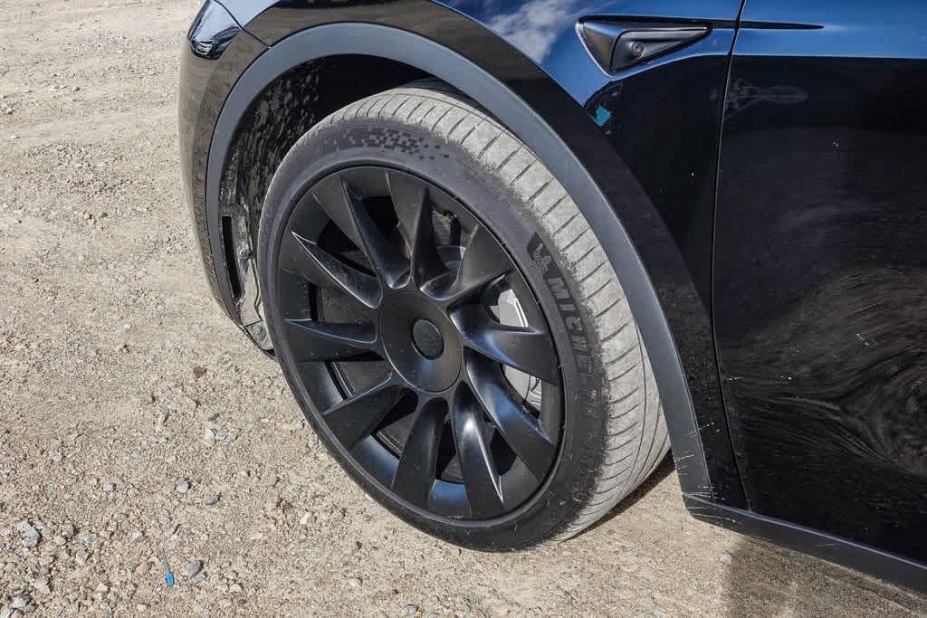 Thumbnail: 2022 Tesla Model Y - 22