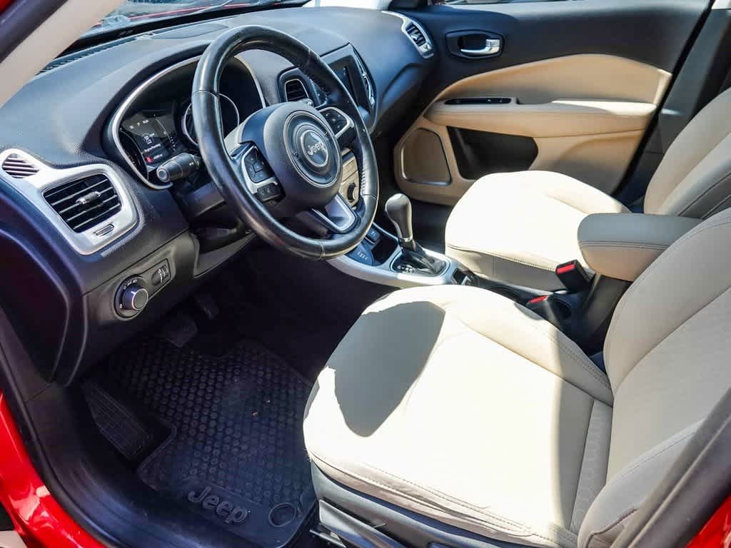 Thumbnail: 2019 Jeep Compass - 16