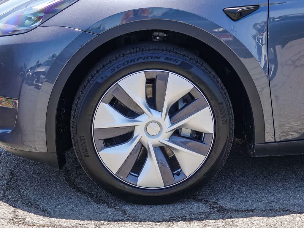 Thumbnail: 2023 Tesla Model Y - 10