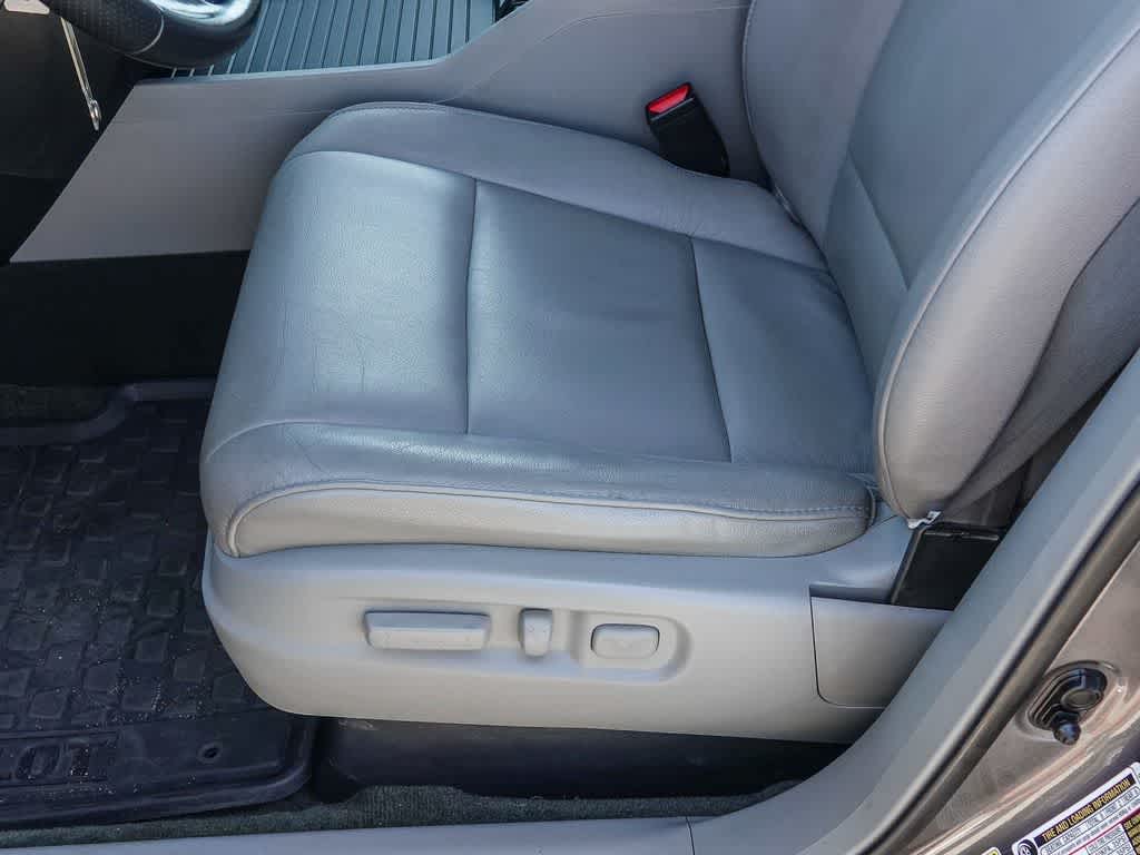 Thumbnail: 2014 Honda Pilot - 20