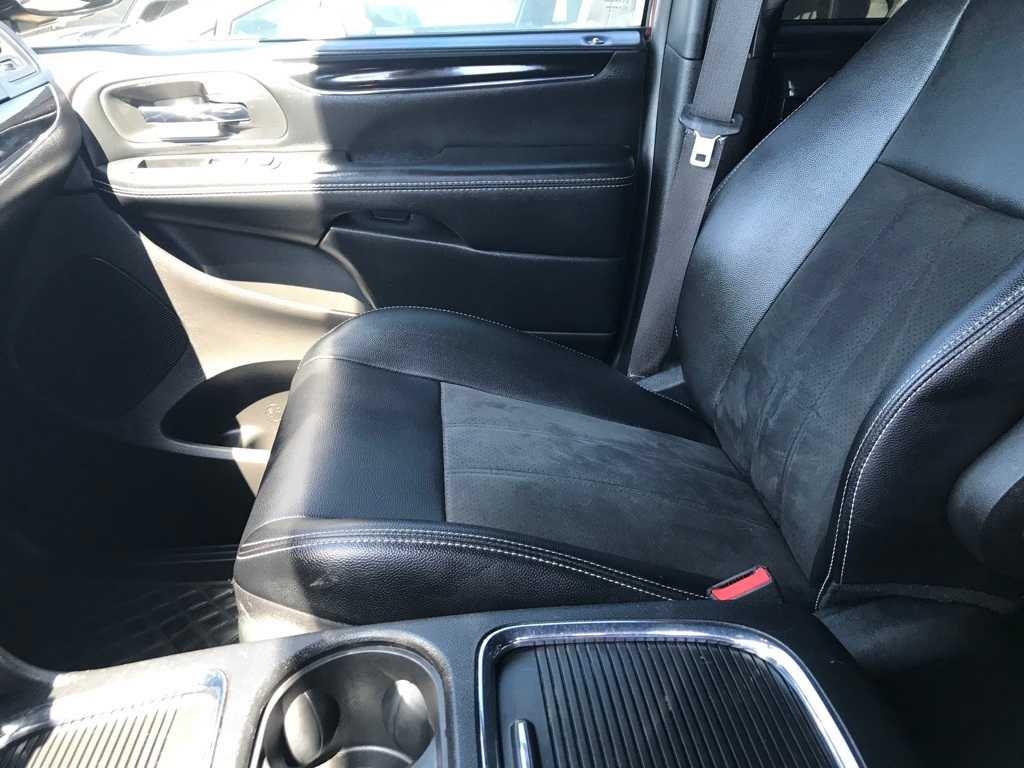 Thumbnail: 2019 Dodge Grand Caravan - 7