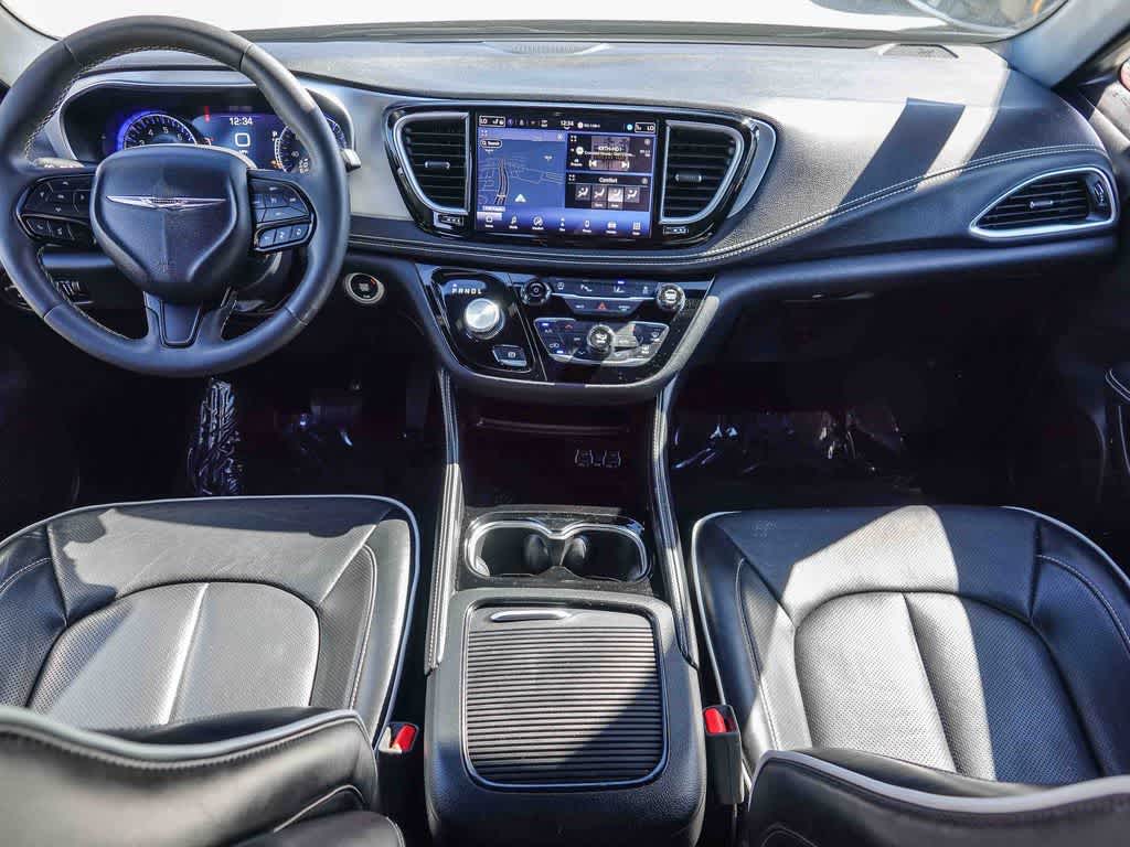 Thumbnail: 2025 Chrysler Pacifica - 11