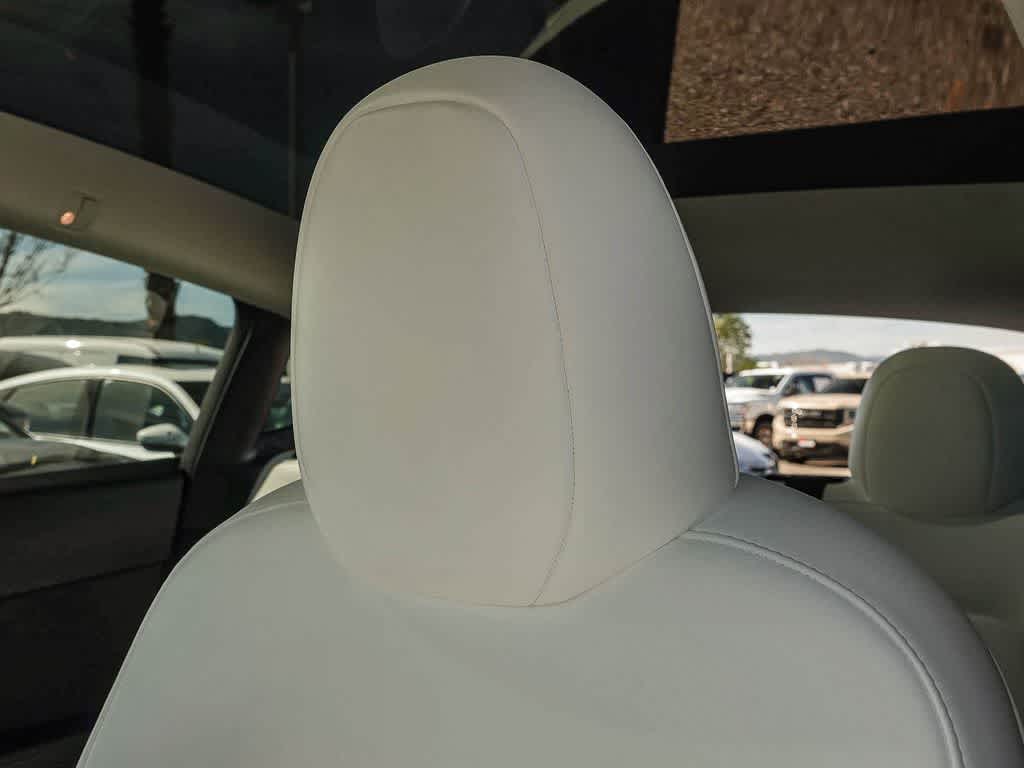 Thumbnail: 2025 Tesla Model Y - 25