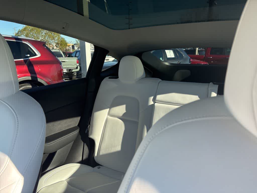 Thumbnail: 2022 Tesla Model Y - 9