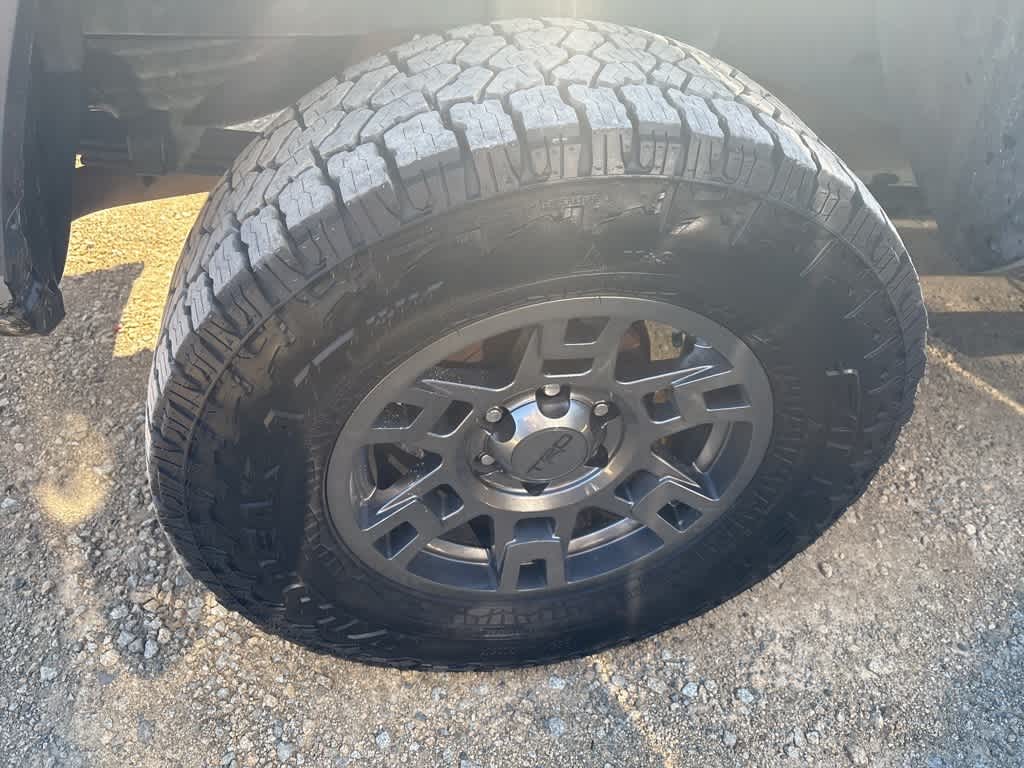 Thumbnail: 2019 Toyota Tacoma - 6