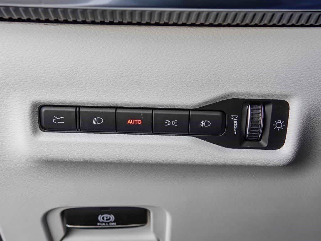 Thumbnail: 2025 Jeep Wagoneer S - 23