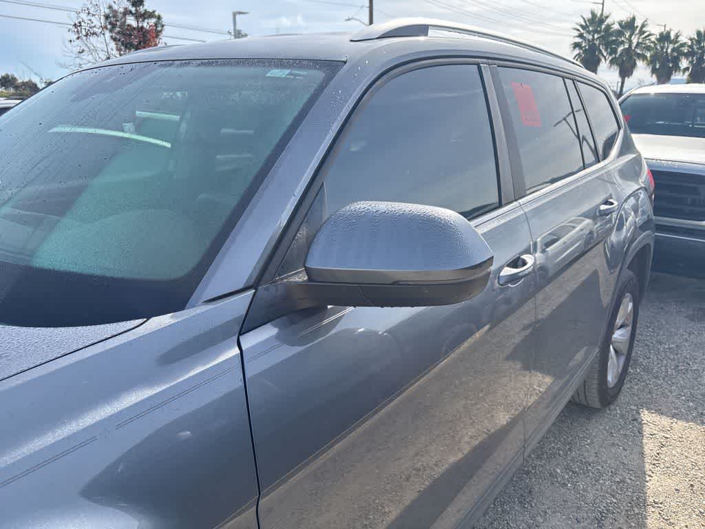 Thumbnail: 2018 Volkswagen Atlas - 3