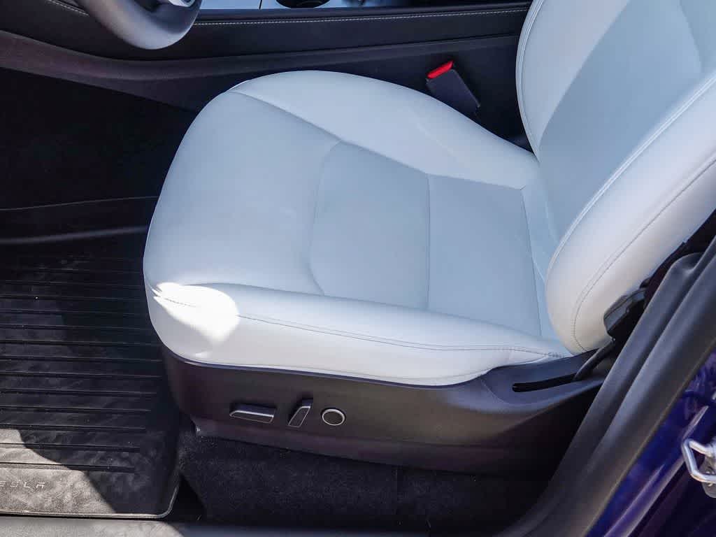 Thumbnail: 2021 Tesla Model Y - 19