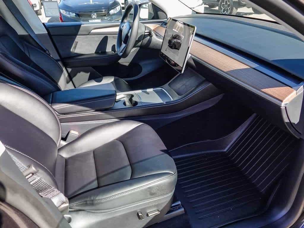 Thumbnail: 2025 Tesla Model Y - 14