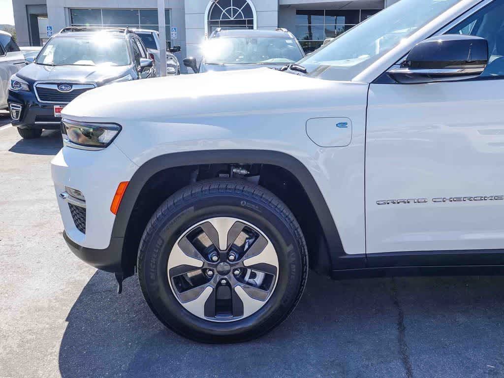 Thumbnail: 2023 Jeep Grand Cherokee - 9