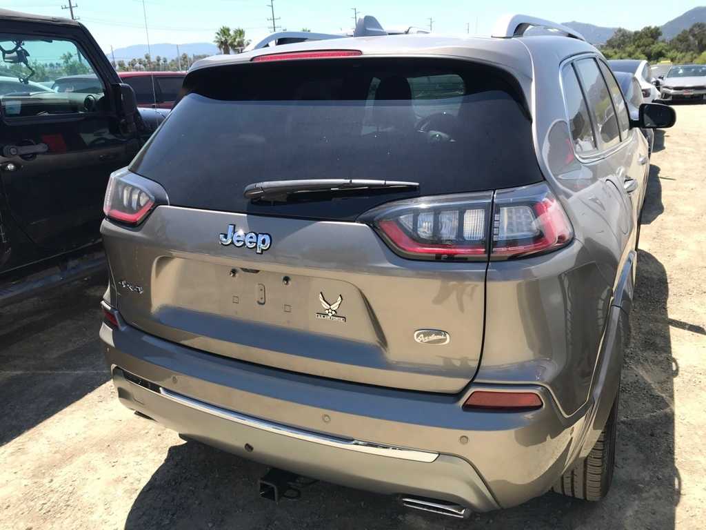 Thumbnail: 2019 Jeep Cherokee - 6