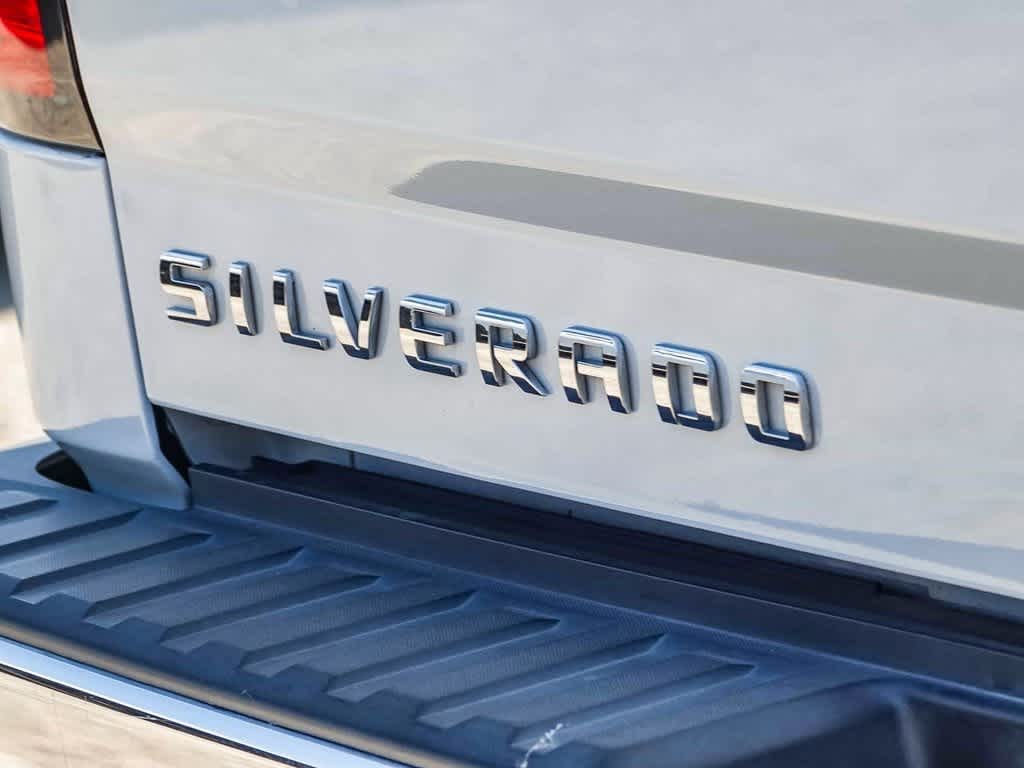 Thumbnail: 2017 Chevrolet Silverado 1500 - 13