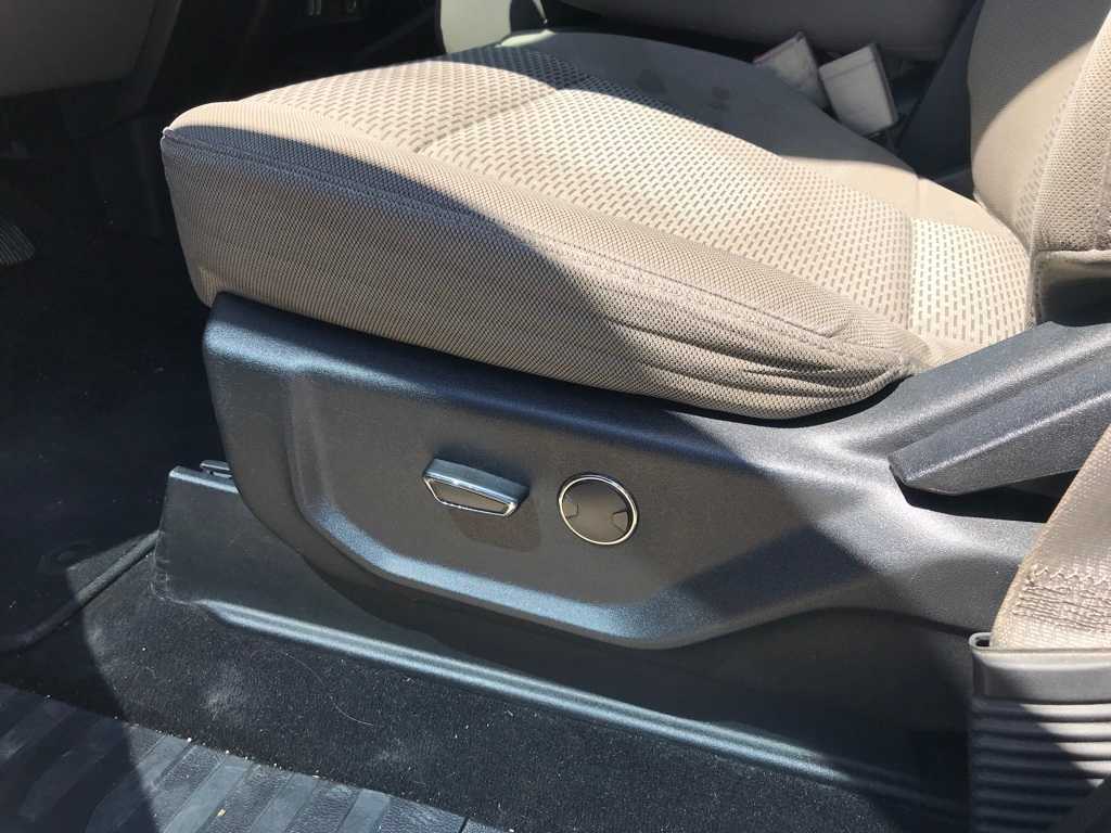 Thumbnail: 2019 Ford F-250 - 14