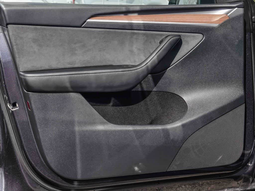 Thumbnail: 2024 Tesla Model Y - 18