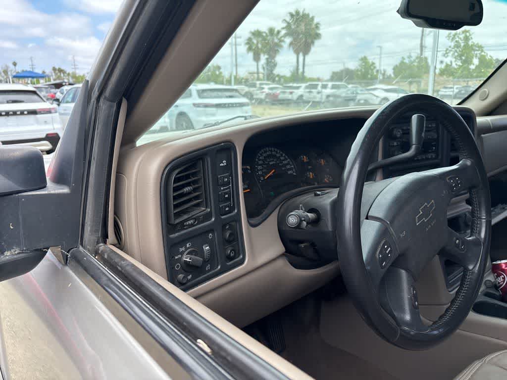 Thumbnail: 2003 Chevrolet Silverado 3500 - 5
