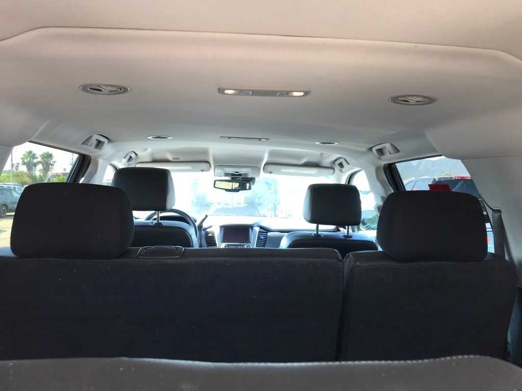 Thumbnail: 2019 Chevrolet Suburban - 4