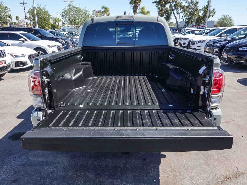 Thumbnail: 2022 Toyota Tacoma - 25