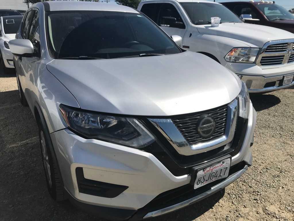 Thumbnail: 2018 Nissan Rogue - 3