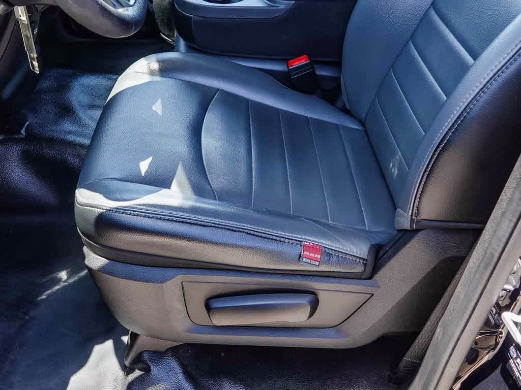 Thumbnail: 2022 RAM 1500 Classic - 20