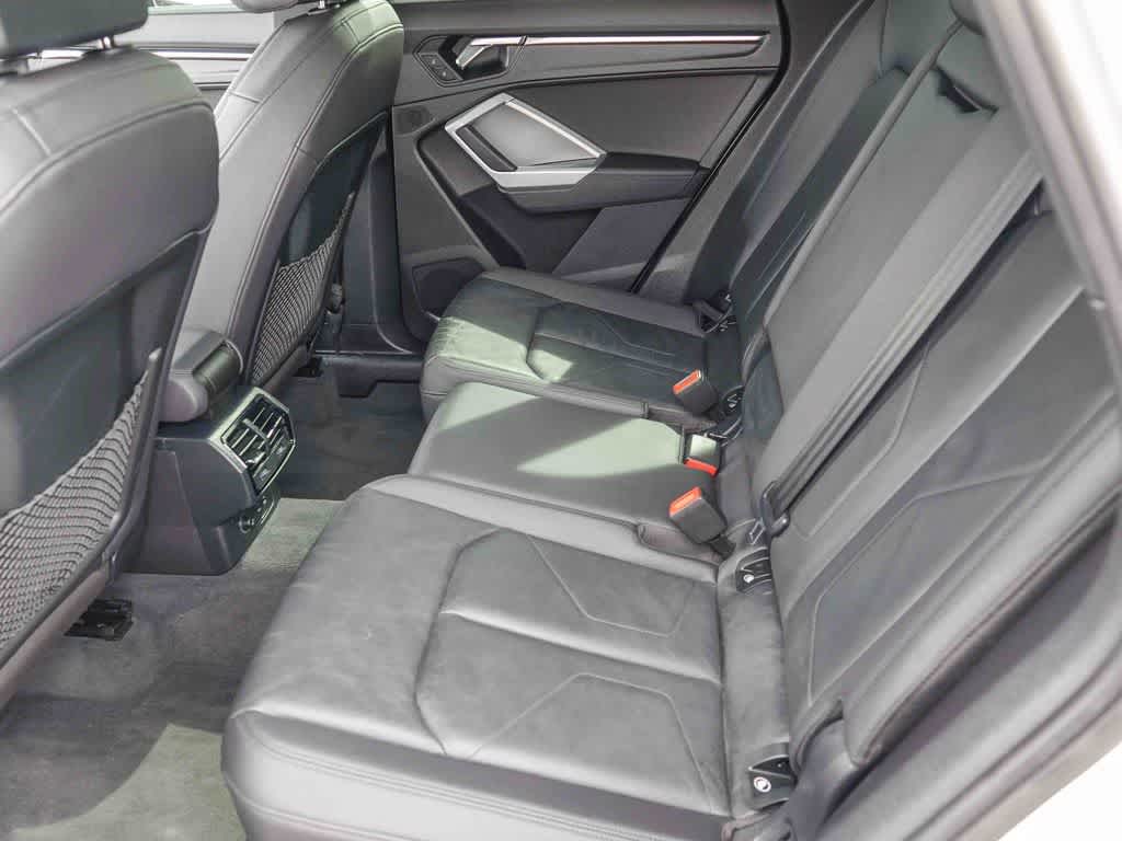 Thumbnail: 2020 Audi Q3 - 15