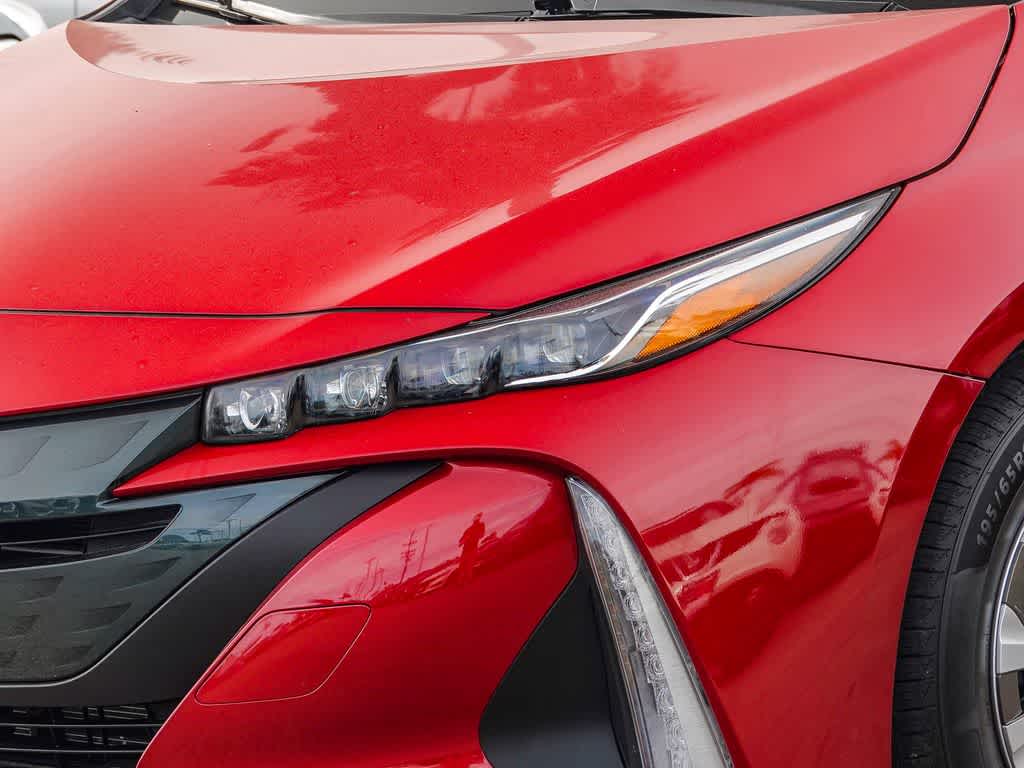Thumbnail: 2017 Toyota Prius Prime - 8