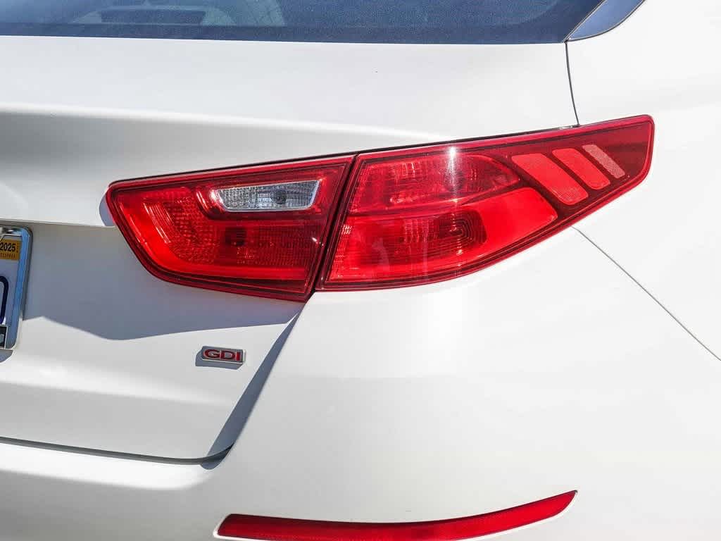 Thumbnail: 2015 Kia Optima - 12