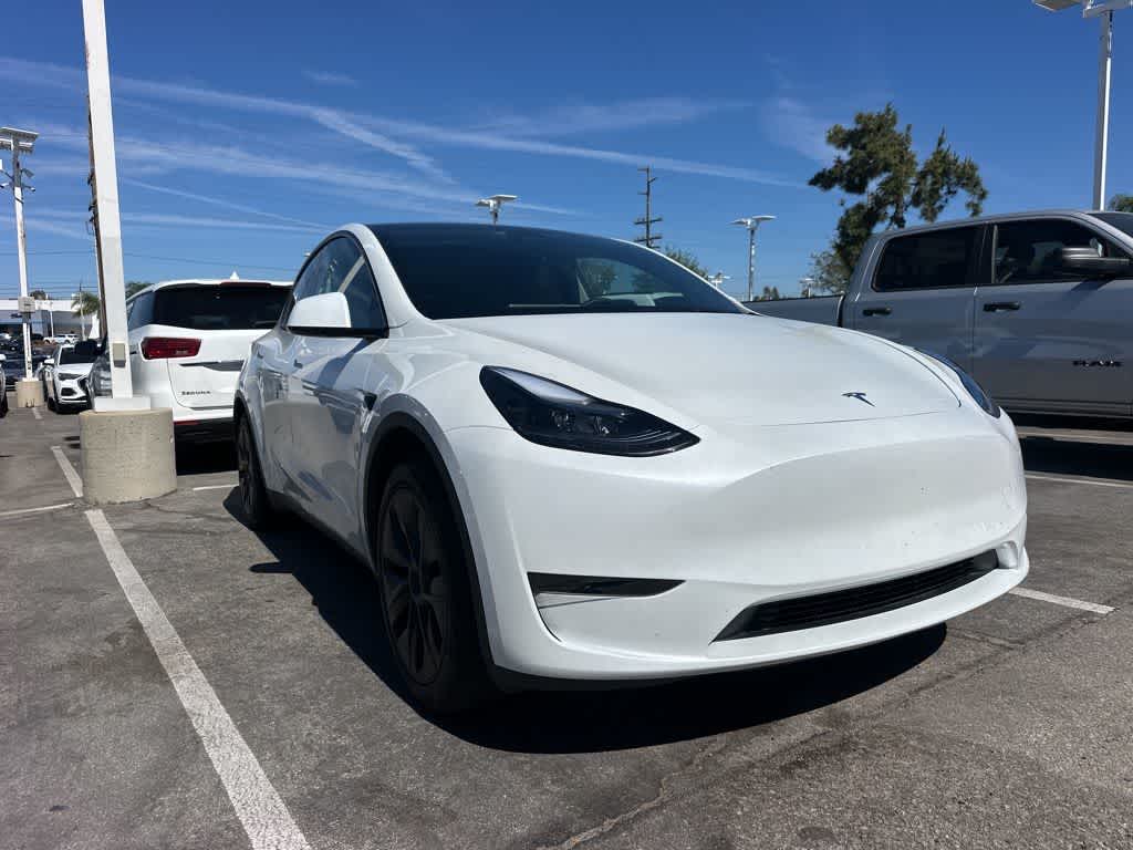 Thumbnail: 2025 Tesla Model Y - 3