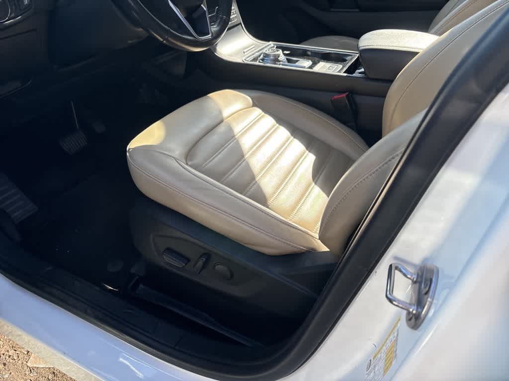 Thumbnail: 2020 Ford Edge - 9