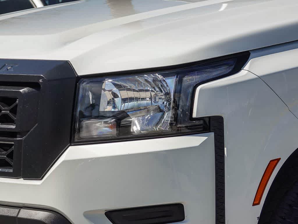 Thumbnail: 2023 Nissan Frontier - 8