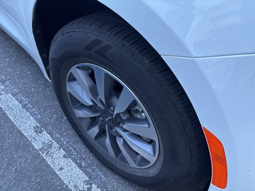 Certified 2024 Chrysler Pacifica Plug-In Hybrid Select Van Passenger Van