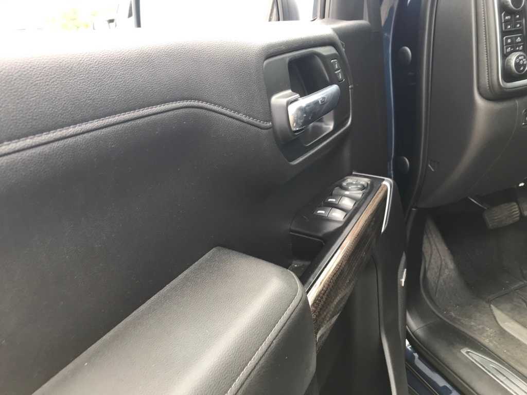 Thumbnail: 2019 Chevrolet Silverado 1500 - 11