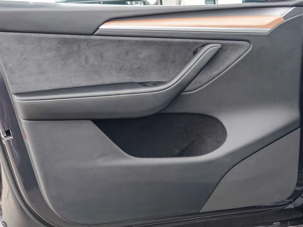 Thumbnail: 2024 Tesla Model Y - 17