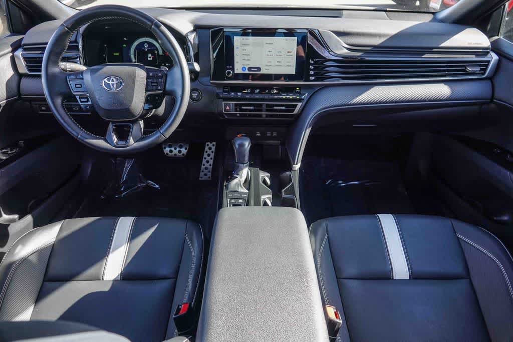 Thumbnail: 2025 Toyota Camry - 11