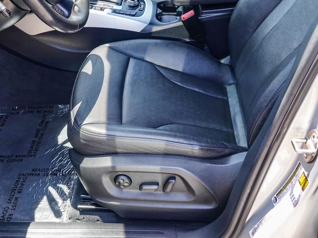 Thumbnail: 2012 Audi Q5 - 21