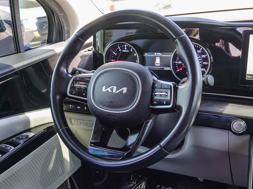 Thumbnail: 2022 Kia Carnival - 14