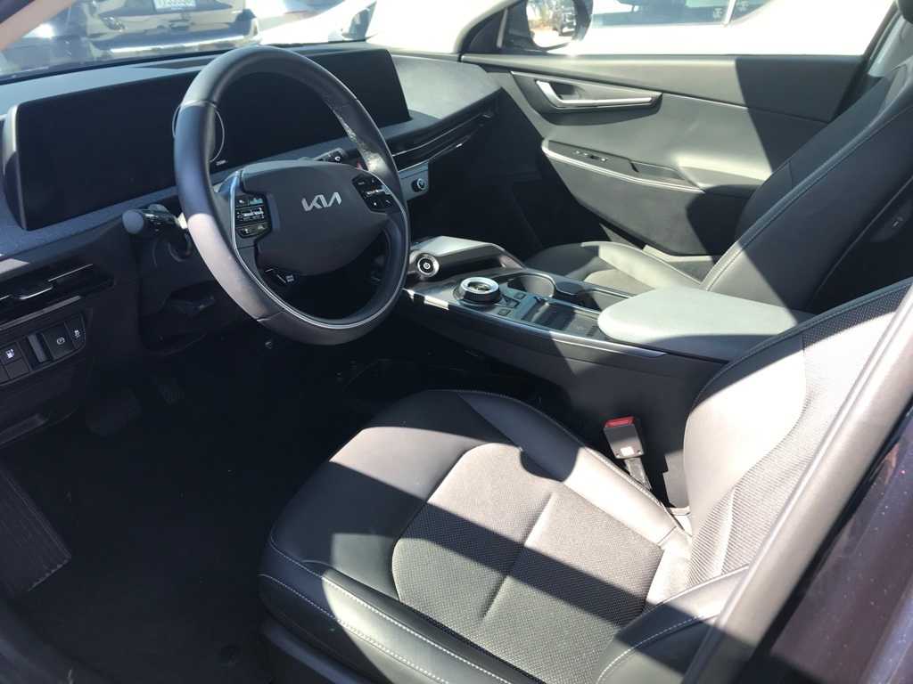 Thumbnail: 2024 Kia EV6 - 8