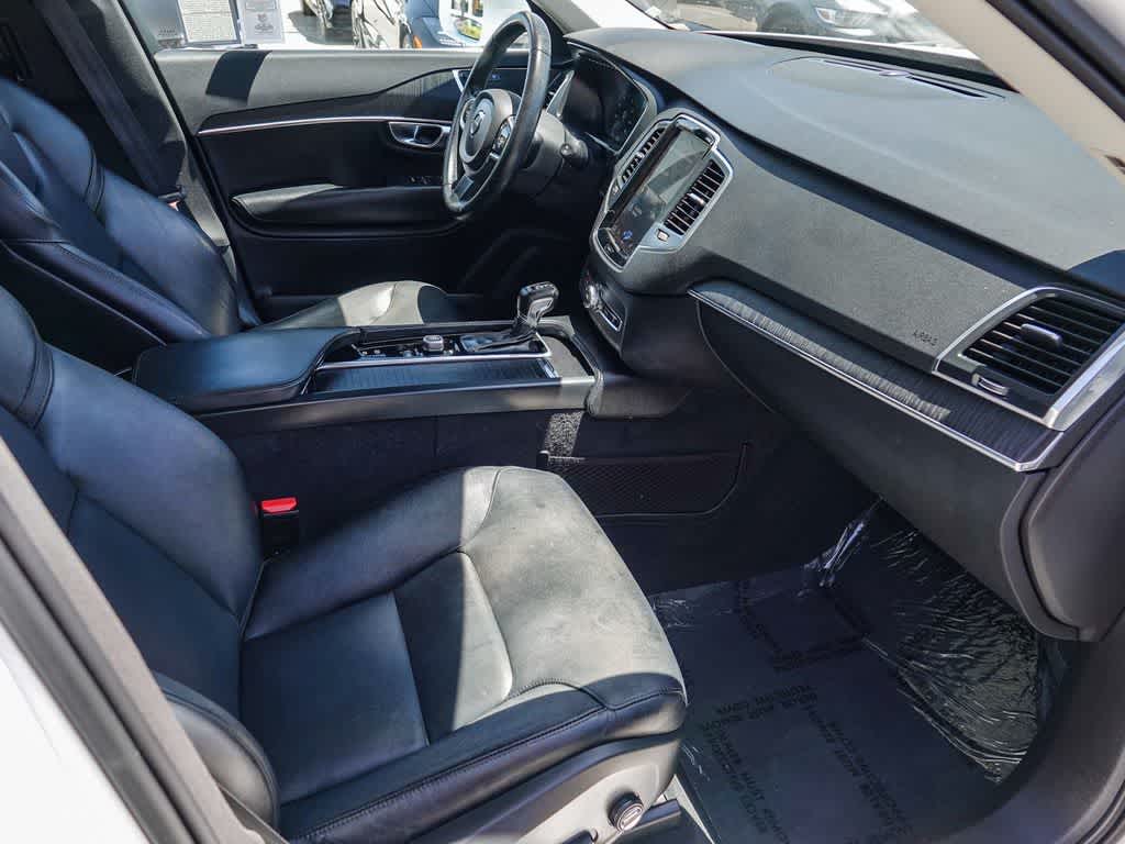 Thumbnail: 2020 Volvo XC90 - 14