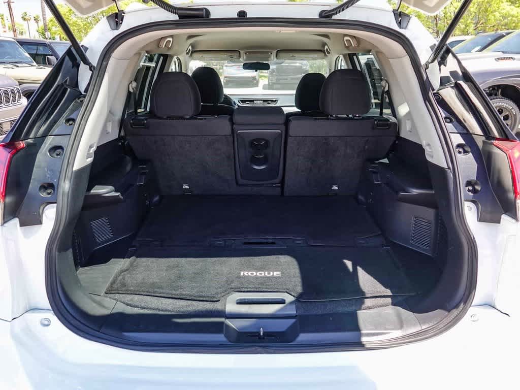 2017 Nissan Rogue SV 25