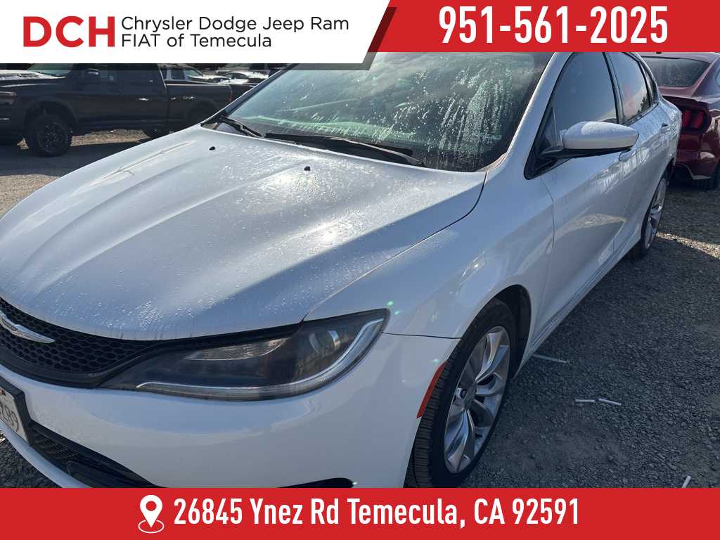 Thumbnail: 2015 Chrysler 200 - 1