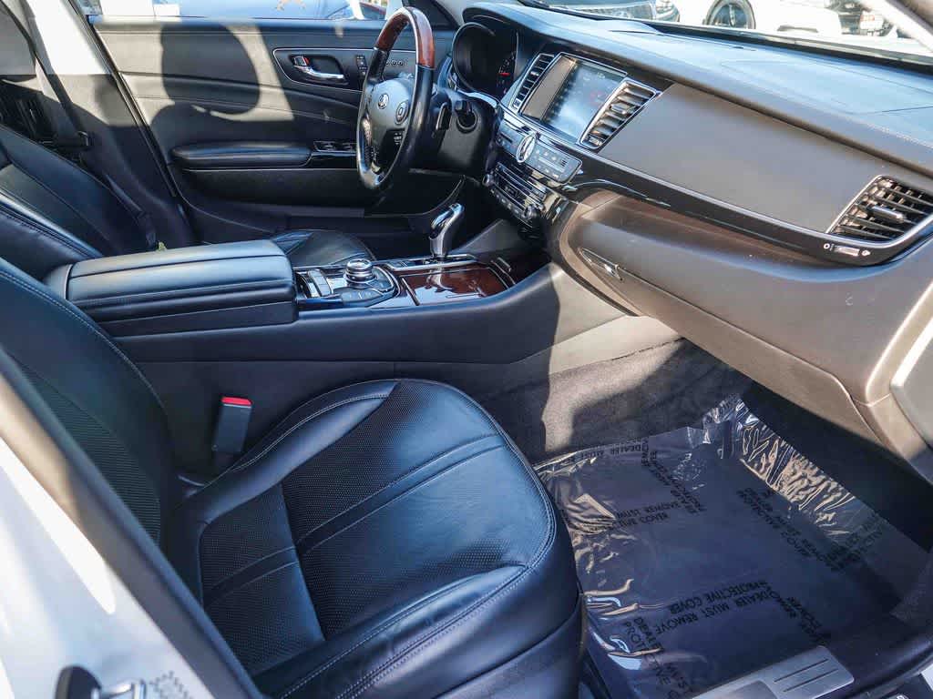 Thumbnail: 2017 Kia K900 - 12