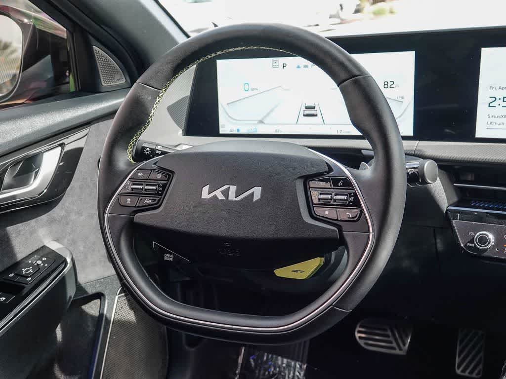 Thumbnail: 2023 Kia EV6 - 14
